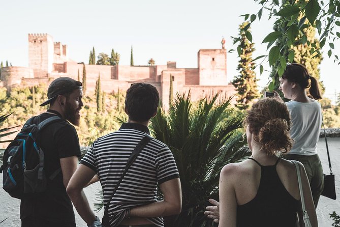 Night Adventure Tour, Play Granada Original - One Hour Through the Albayzín