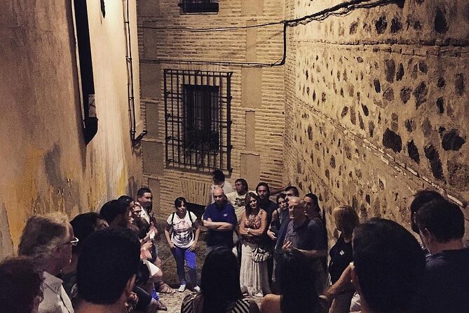 Night Guided Tour of Magical Toledo - Around the Cathedral without going inside