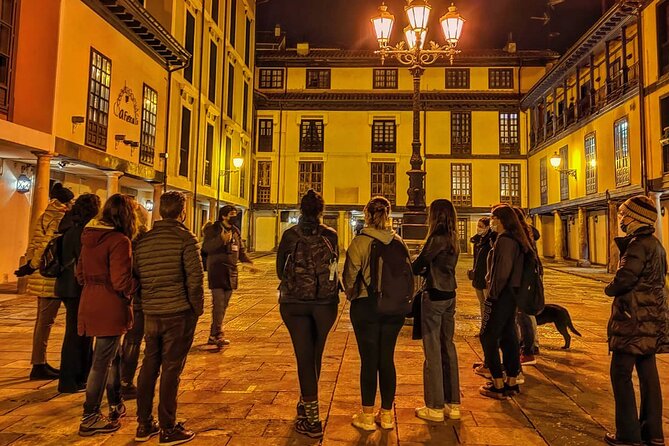OVIEDO SCARY! Legends and Mysteries Tour - Goblins and Asturian mythology at Plaza del Fontán
