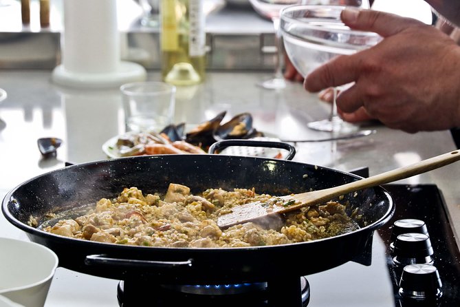 Paella Cooking Class in Malaga - Why the Atarazanas Market visit matters