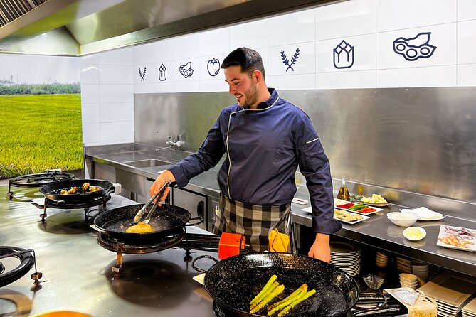 Paella Cooking Class, Wine Tasting & Central Market in Valencia - Starting at MYR Hotel Palau Vallier