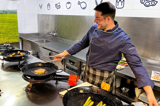 Paella Cooking Class, Wine Tasting & Central Market in Valencia - How authentic is the paella lesson?