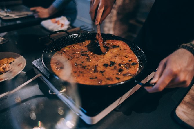 Paella Cooking Class with Professional Chef: Four Course Dinner - Starting With Cava and Pa Amb Tomàquet