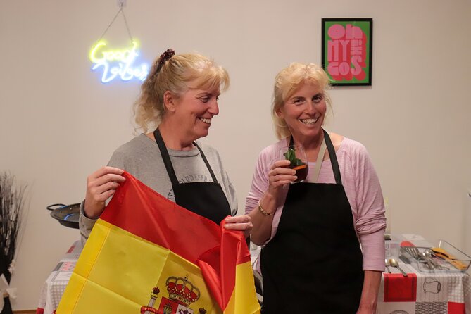 Paella Workshop with Bottomless Sangria in Central Madrid - The Social Side: Why Solo Visitors and Families Fit Well