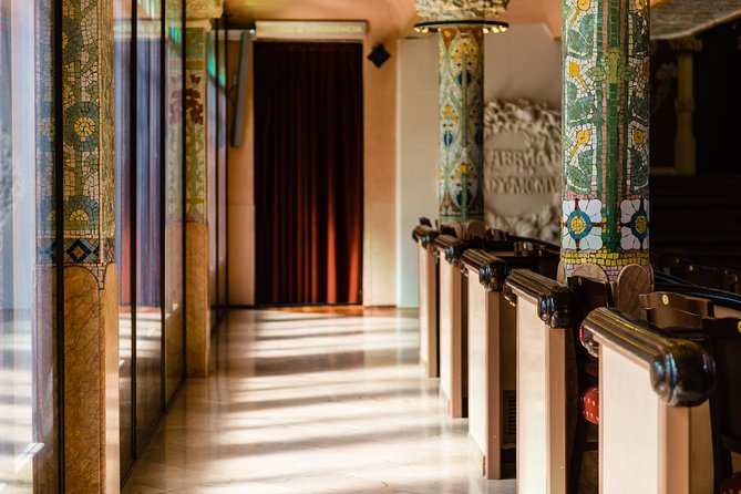 Palau de la Musica Catalana Admission Ticket with Audioguide - The café, restrooms, and a useful pause