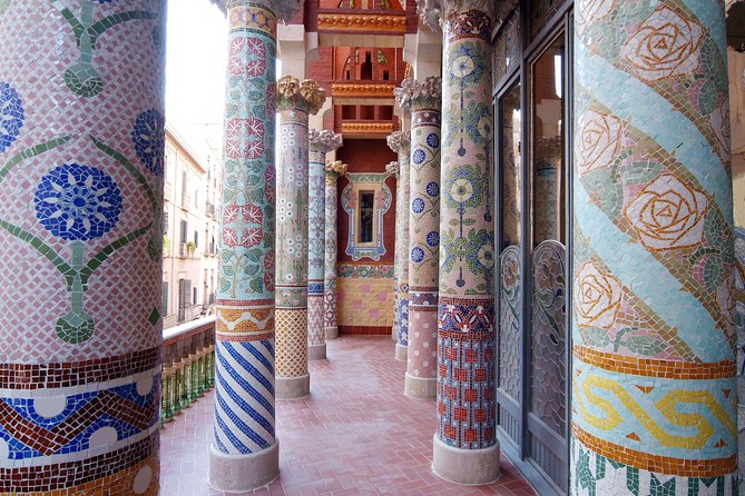 Palau de la Musica Catalana Admission Ticket with Audioguide - Entering through the grand stairs