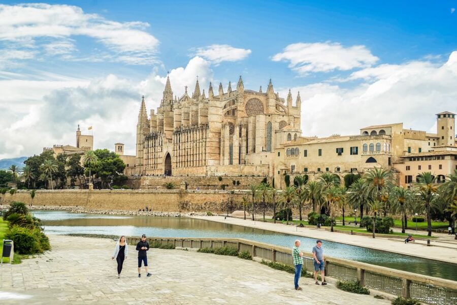 Palma: Cathedral of Mallorca Skip-the-Line Entry Ticket - Key points to know before you go
