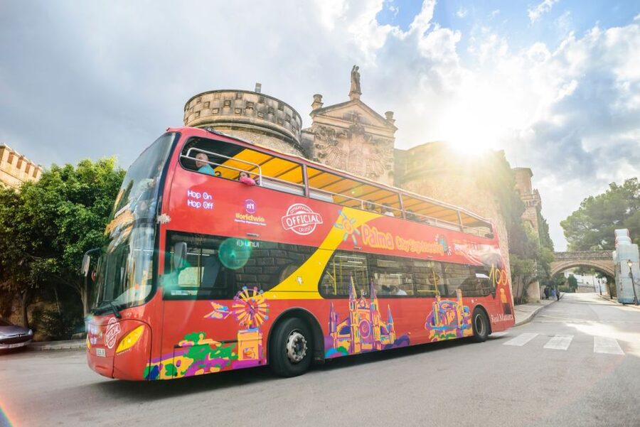 Palma de Mallorca: City Sightseeing Hop-On Hop-Off Bus Tour - What you see on the 90-minute circuit