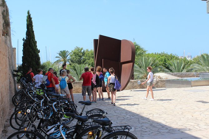 Palma de Mallorca Easy Bike Tour (Small Groups) - Parc de la Mar and the cathedral view