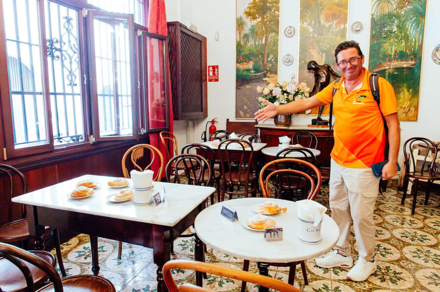 Palma de Mallorca: Foodie Walking Tour of the Old Town - The sweet finish: ensaimada and almond ice cream