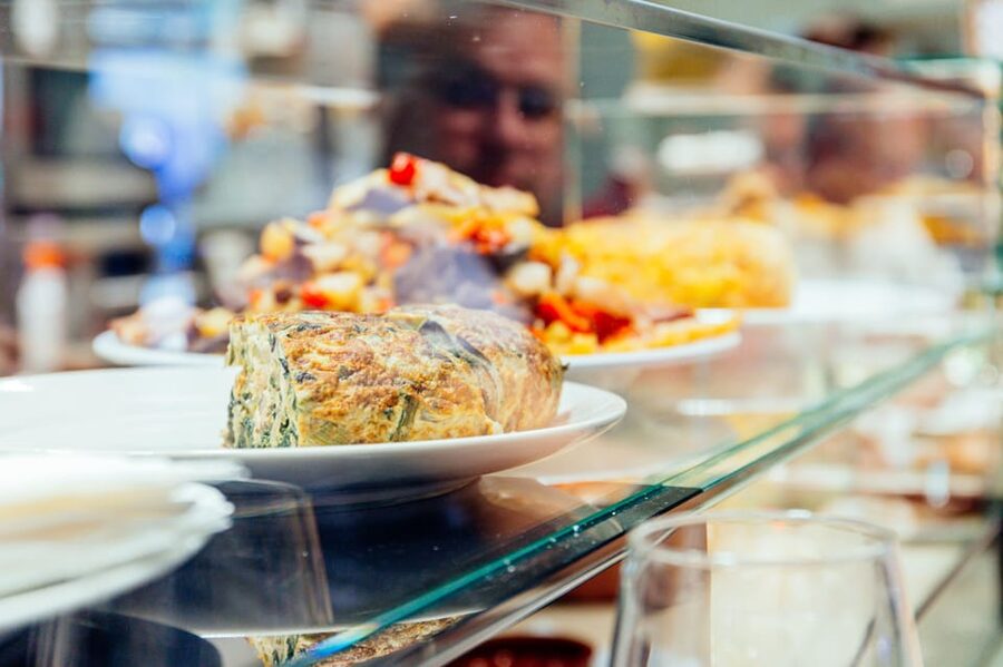 Palma de Mallorca: Foodie Walking Tour of the Old Town - Guide quality can shape the whole afternoon