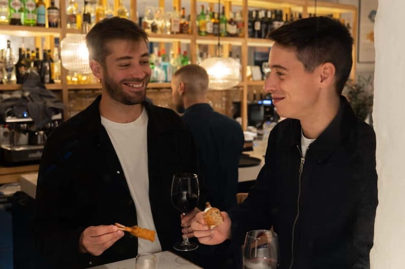 Palma de Mallorca: Gourmet Tapas and Wine Tour - Food choices, dietary needs, and portion expectations