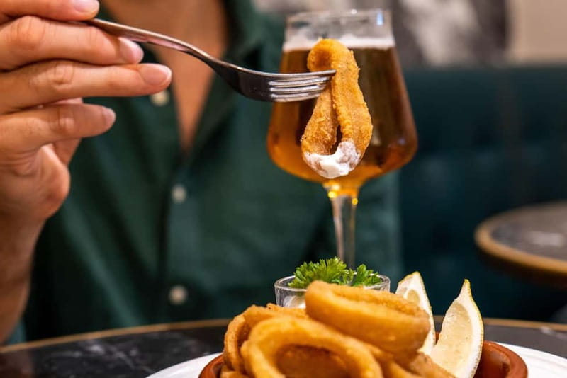 Palma de Mallorca: Gourmet Tapas and Wine Tour - Casa s’Oli and the short Old Town connections