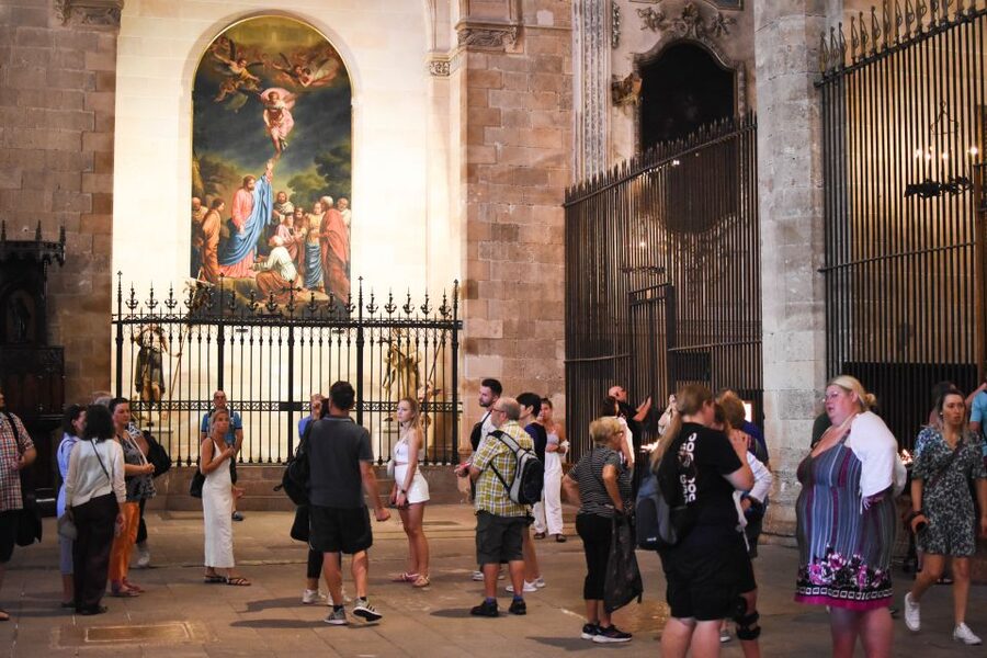 Palma de Mallorca: Old Town and Cathedral Tour - Timing: choose the quietest departure available
