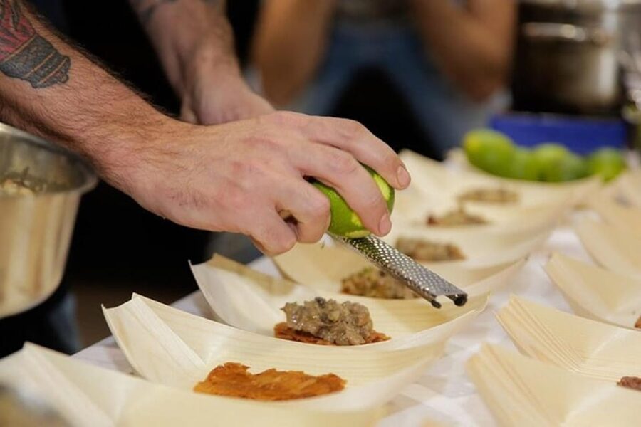 Palma: Mediterranean Cooking Class with Drinks - Meeting the chefs at Omare in Palma