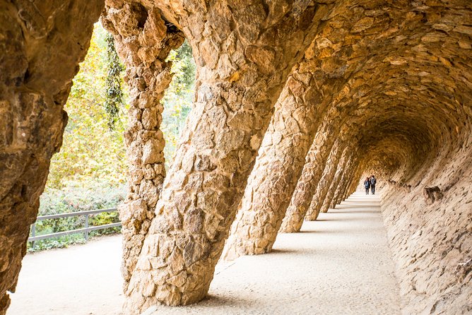 Park Guell Guided Tour with Skip the Line Ticket - What the Free Time Adds