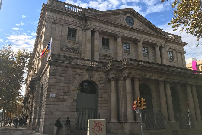 Picasso Museum and Walking Tour Plus Optional Wine & Food Tasting - Sala Pares and Picasso’s first Spanish exhibition