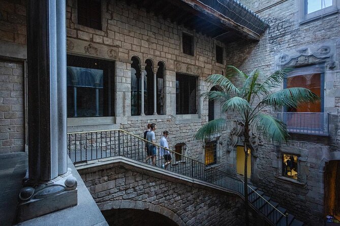 Picasso Small Group Walking Tour with Museum Skip the Line Ticket - Key points at a glance