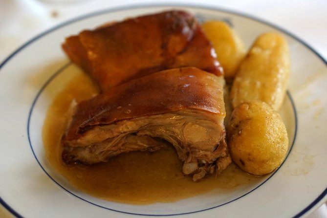 Prado Museum Tour & Lunch at the Oldest Restaurant in the World - What arrives on the Botín menu