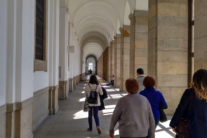 Prado Museum with Reina Sofia Museum Guided Tour - Getting from the Prado to the Reina Sofía