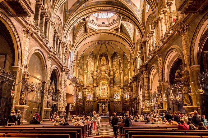 Premium Montserrat & Wine Full Day Tour from Barcelona - Wine tasting, organic bottles, and the VIP choice