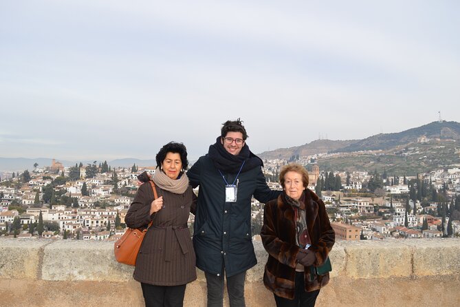 Private Tour With A Different Perspective of Alhambra - Why a private guide helps at the Alhambra