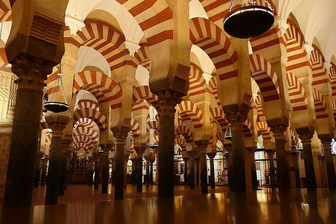 Private Visit Mosque-Cathedral, Jewish quarter, Alcazar and Synagogue - The Synagogue and a quieter chapter of Cordoba