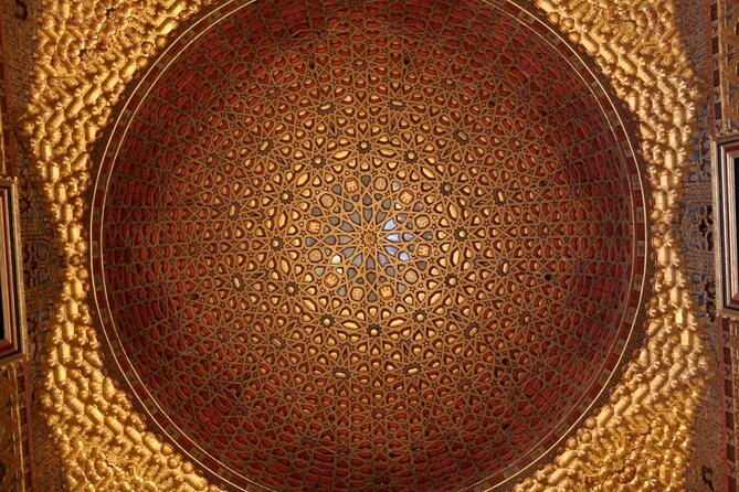 Private Walking Tour Alcazar and Cathedral in Sevilla - What a private guide changes