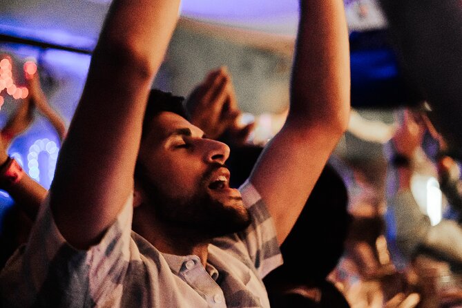 Pub Crawl Valencia | The Biggest | Club Entry Included - The large-group problem