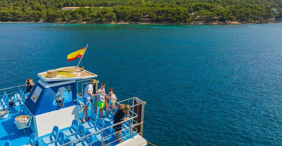 Puerto Pollença: Ferry to Formentor Beach - Why the ferry is a smart way to reach Formentor