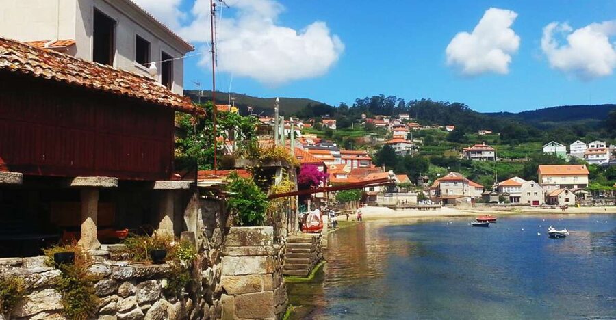 Rías Baixas: Guided Day Tour from Santiago with Boat Ride - Key points to know before booking