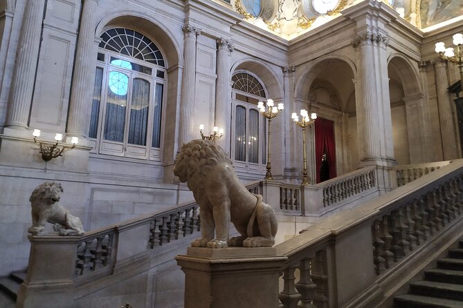 Royal Palace Madrid Small Group Tour with Skip the Line Ticket - Why a guided visit makes sense at Madrid’s Royal Palace