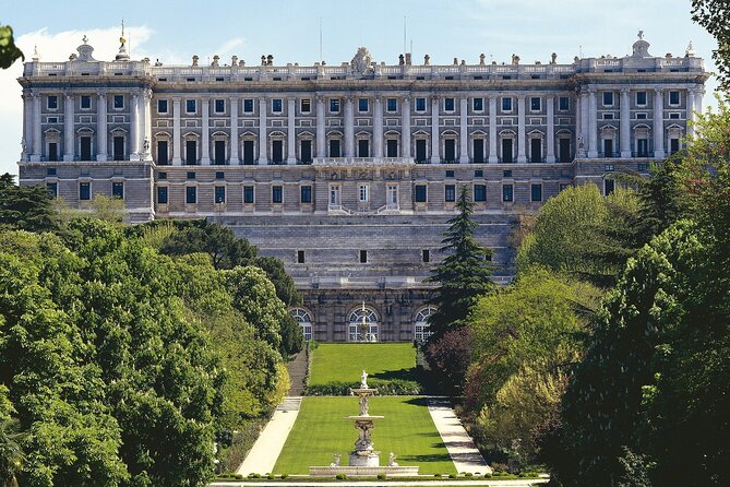 Royal Palace of Madrid Early Entrance Tour Skip-The-Line Ticket - Goya, Stradivarius violins, armor, and royal decoration