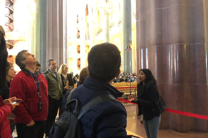 Sagrada Familia English Guided Tour & Optional Tower Access - FAQ