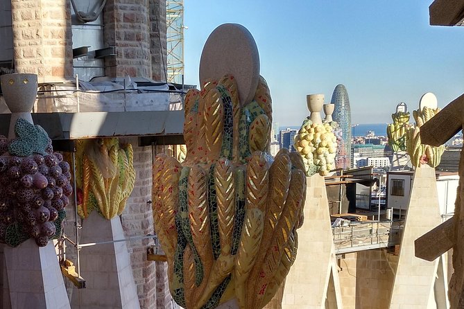 Sagrada Familia Guided Tour with Towers Access - Who will enjoy this tour most?