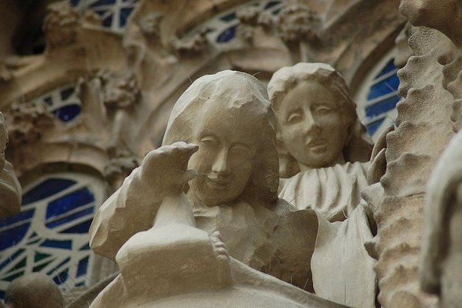 Sagrada Familia Private Tour with Expert Guide - The 4 p.m. start and the changing window light