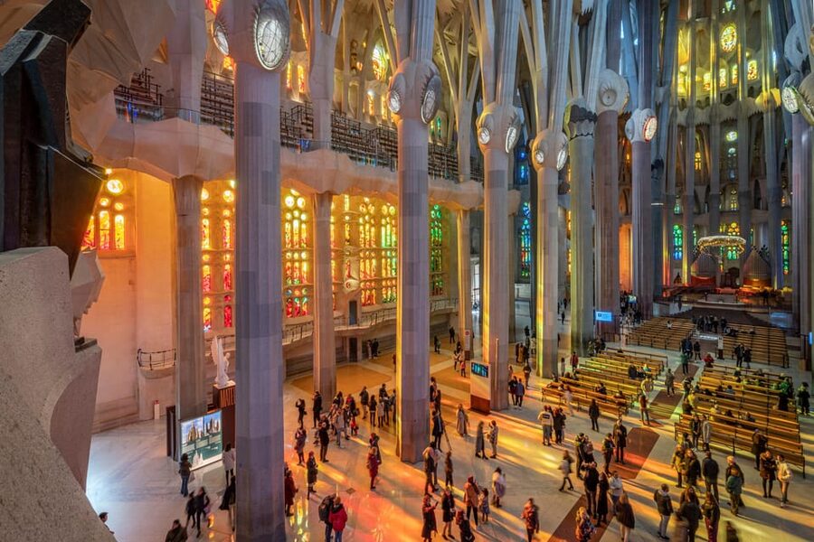 Sagrada Familia Tour with Express Entry and Local Guide - What makes this Sagrada Família visit worth considering