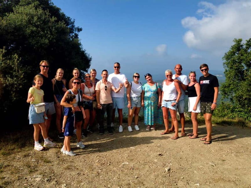 Salou: Siurana Medieval Village Guided Tour w/ Hotel Pickup - One Hour of Free Time: Use It Well