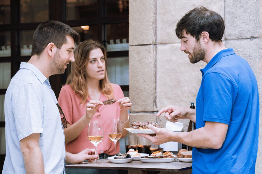 San Sebastian: Walking Tour with Pintxo and Drink - Key points at a glance