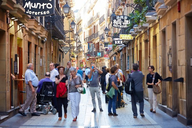 San Sebastian walking tour with pintxo and drink option - Why this two-hour route works well in San Sebastián