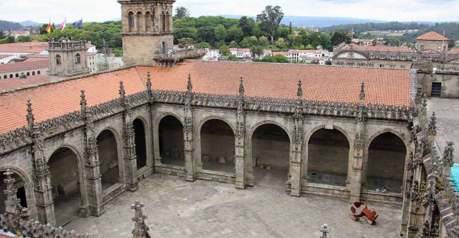 Santiago de Compostela: Cathedral, Museum, and Old Town Tour - Key points at a glance