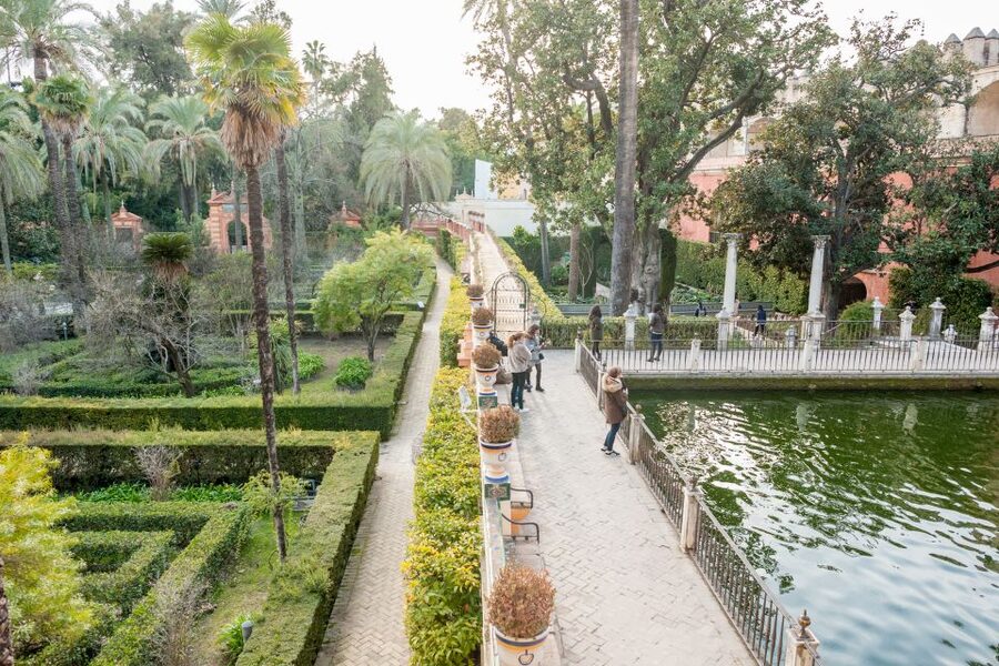 Seville: Alcazar Guided Tour with Entrance - What $41 buys you