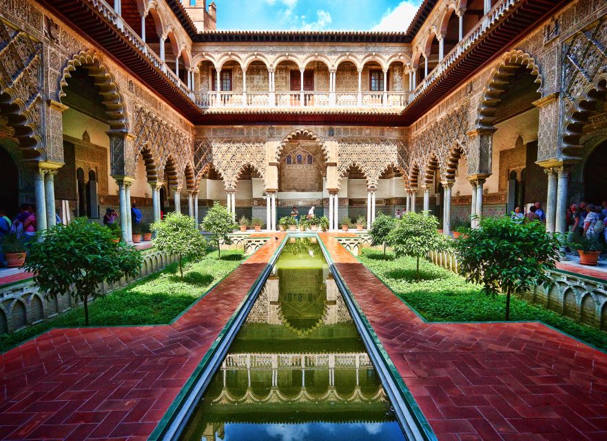 Seville: Alcázar Tour with Tickets Included - Timing, crowds, and the 1.5-hour promise