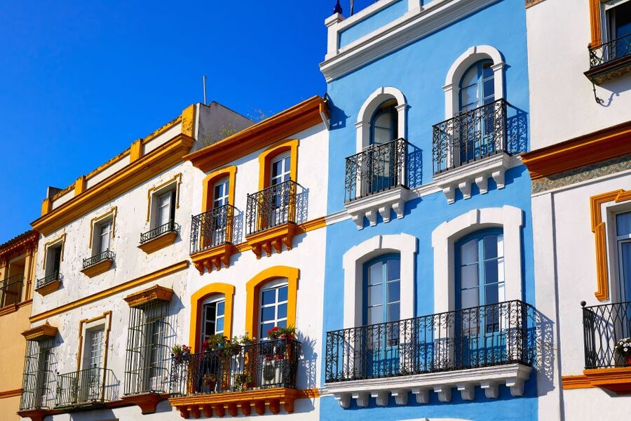 Seville: Authentic and Romantic Horse-Drawn Carriage Ride - Pickup and the shape of the route