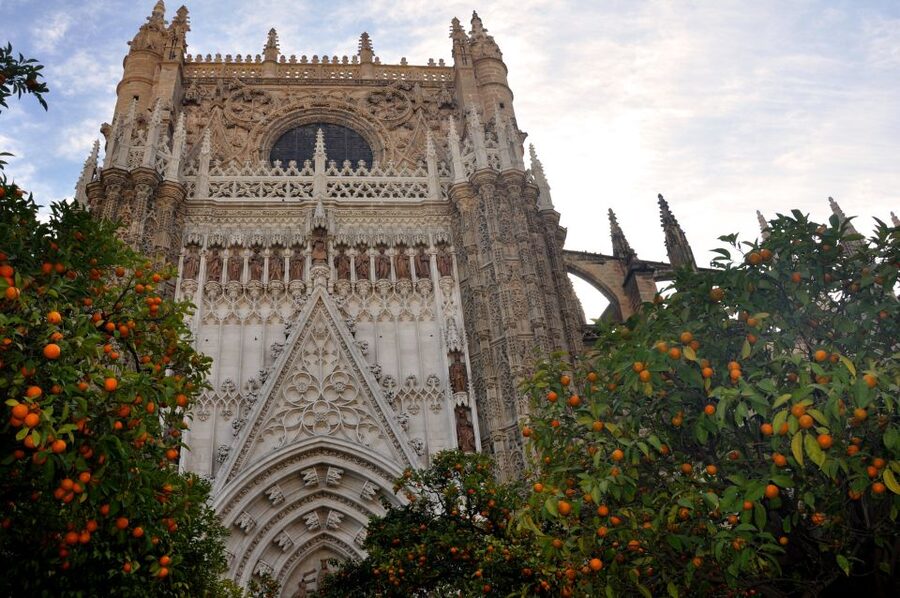 Seville Cathedral and Giralda Tower Guided Tour and Tickets - Should you book Seville Cathedral and Giralda?