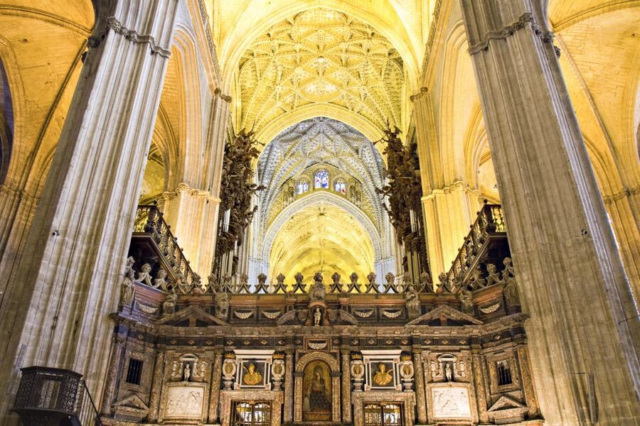 Seville Cathedral and Giralda Tower Guided Tour and Tickets - What the tour does well, and where it falls short