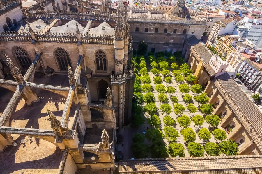 Seville: Cathedral and La Giralda Entry Ticket - Choosing the audio guide