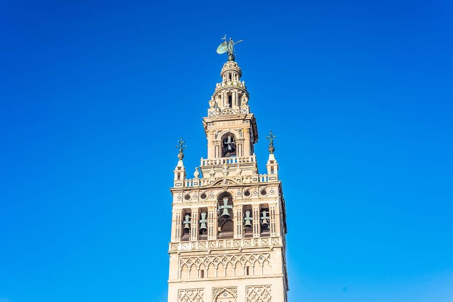 Seville: Cathedral and La Giralda Entry Ticket - Climbing La Giralda by ramp