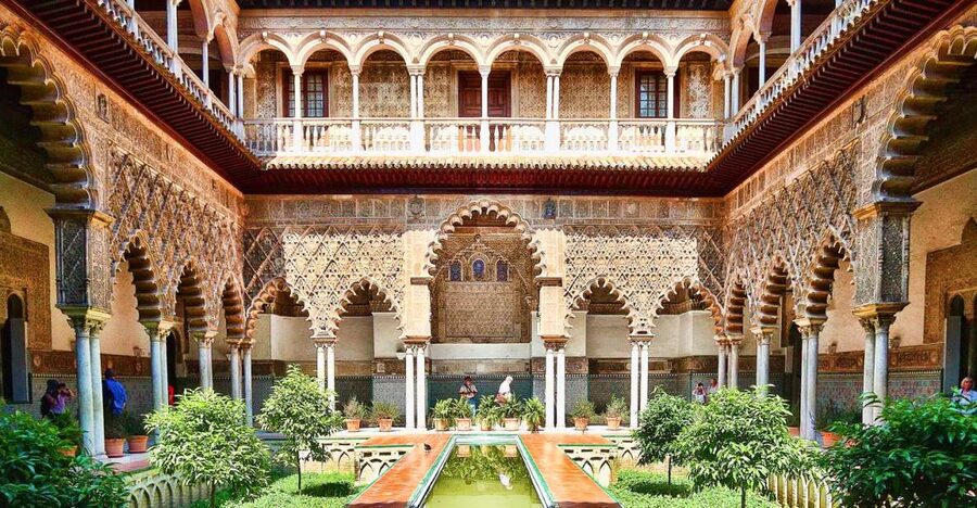 Seville: Cathedral, Giralda & Alcázar Guided Tour - The Giralda, Seville’s former minaret