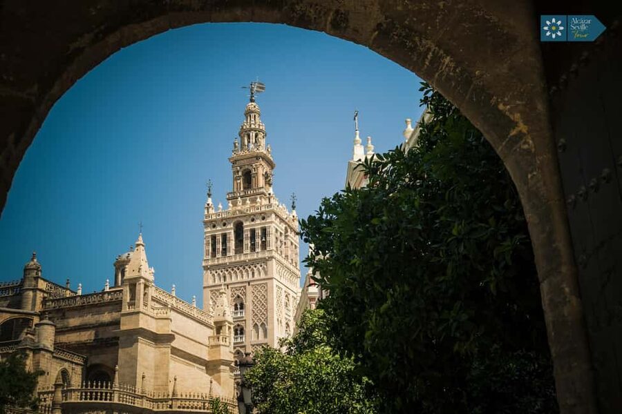 Seville: Cathedral, Giralda, and Royal Alcázar Guided Tour - Who will get the most from this tour